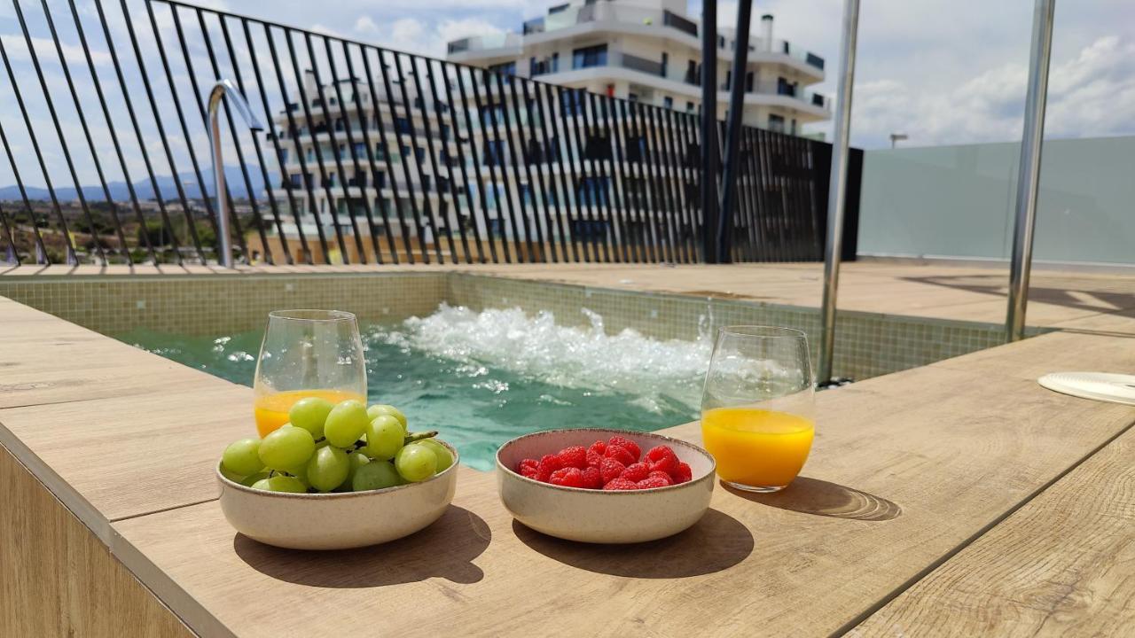 ויאחויוסה Allonbay Sea Front Luxury Penthouse מראה חיצוני תמונה